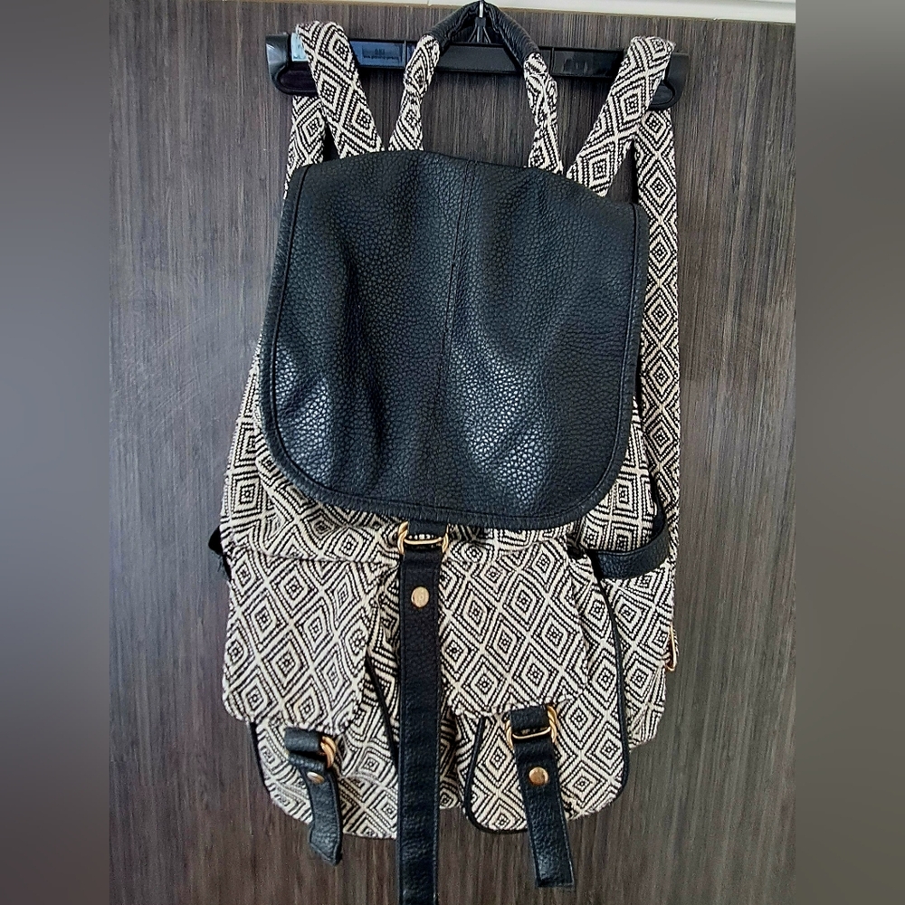Ikat Fabric & Faux Leather B&W Backpack, Vegan, 4 Exterior Pockets, EUC